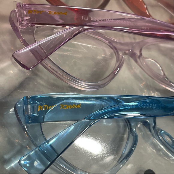 Betsey Johnson Stylish Cat-eye Readers Reading Glasses, Price Firm - Picture 8 of 9